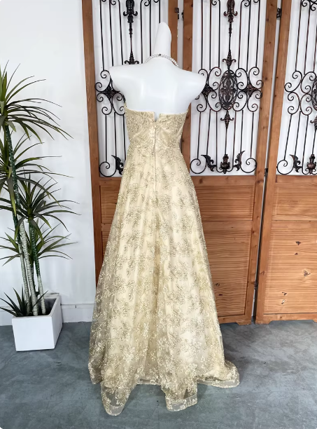 Luxurious Champagne Gold A-Line Strapless Embroidered Lace Tulle Long Prom Dresses Evening Dresses