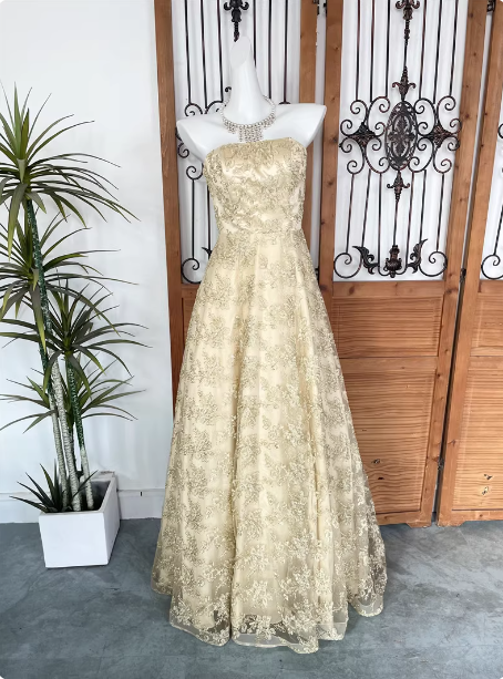 Luxurious Champagne Gold A-Line Strapless Embroidered Lace Tulle Long Prom Dresses Evening Dresses