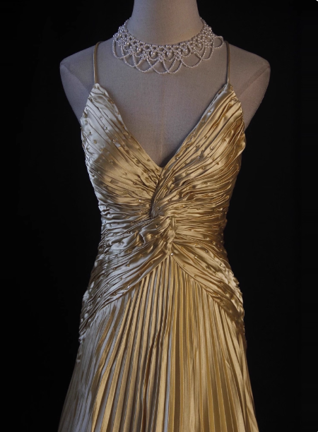 Luxurious Elegant Yellow A-Line V-Neck Spaghetti Strap Knot Ruched Satin Long Prom Dresses Evening Dresses