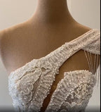 Luxurious Lace Beaded Wedding Dresses One Shoulder Mermaid Bridal Gown Crystal Beads Sequin Sweep Train