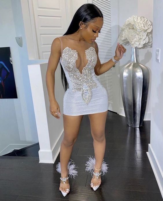 Luxurious Sequins Beaded Short Homecoming Dresses Main image