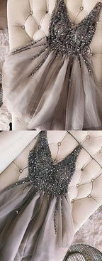 Luxurious Sequins Beaded V Neck Tulle Short Gray Homecoming Dresses