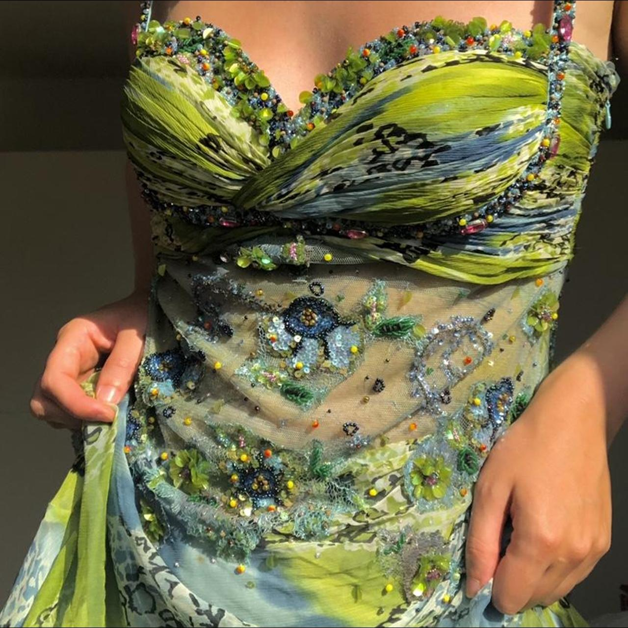 Luxurious Spaghetti Straps Beaded Sequin Ruffles Chiffon Prom Dresses Outfits