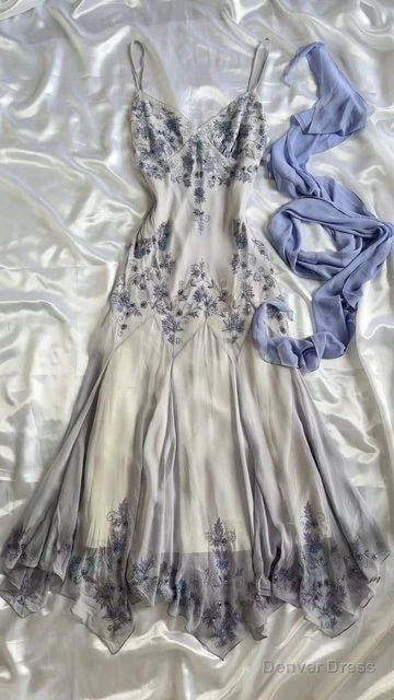 Luxury Chiffon Beaded Spaghetti Straps Long Prom Dress Mermaid Prom Dresses Main image