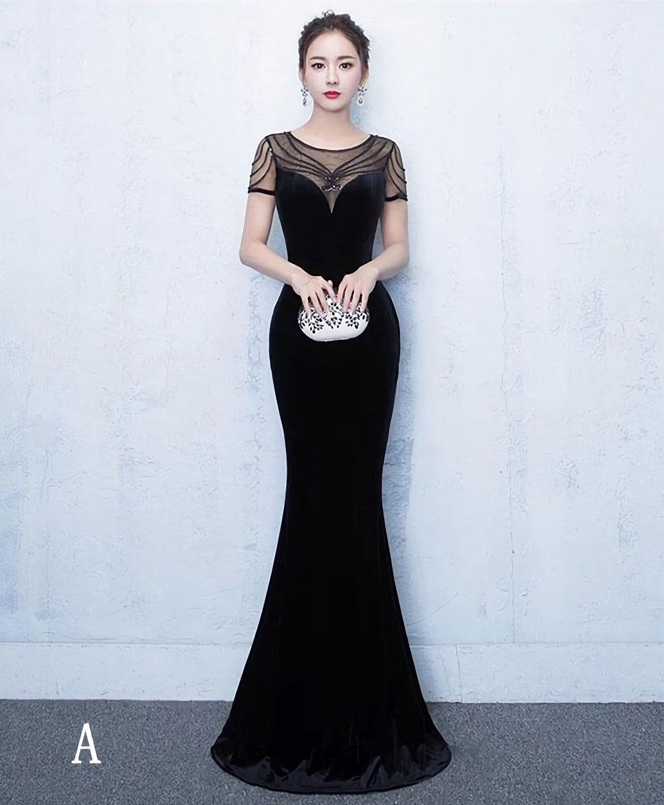 Mermaid Round Neck Velvet Long Prom Dress