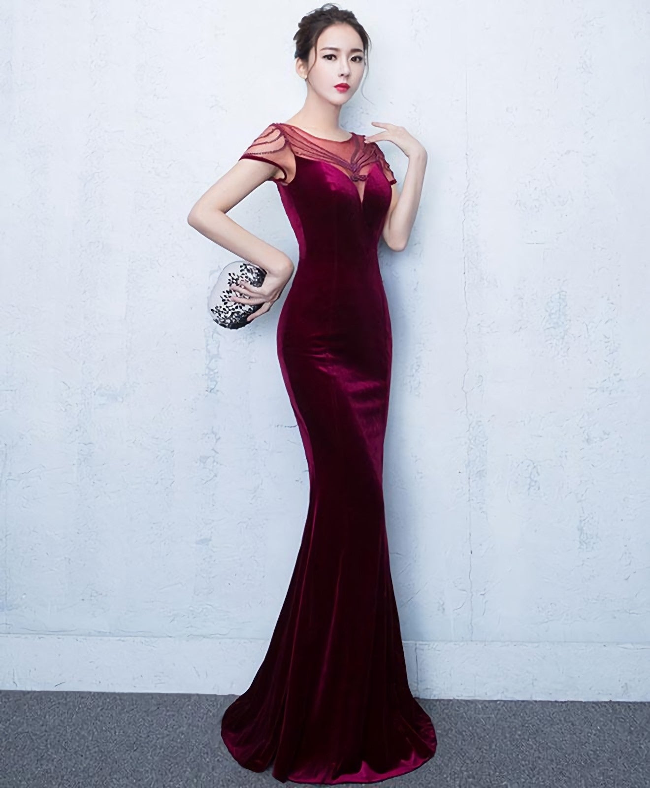 Mermaid Round Neck Velvet Long Prom Dress