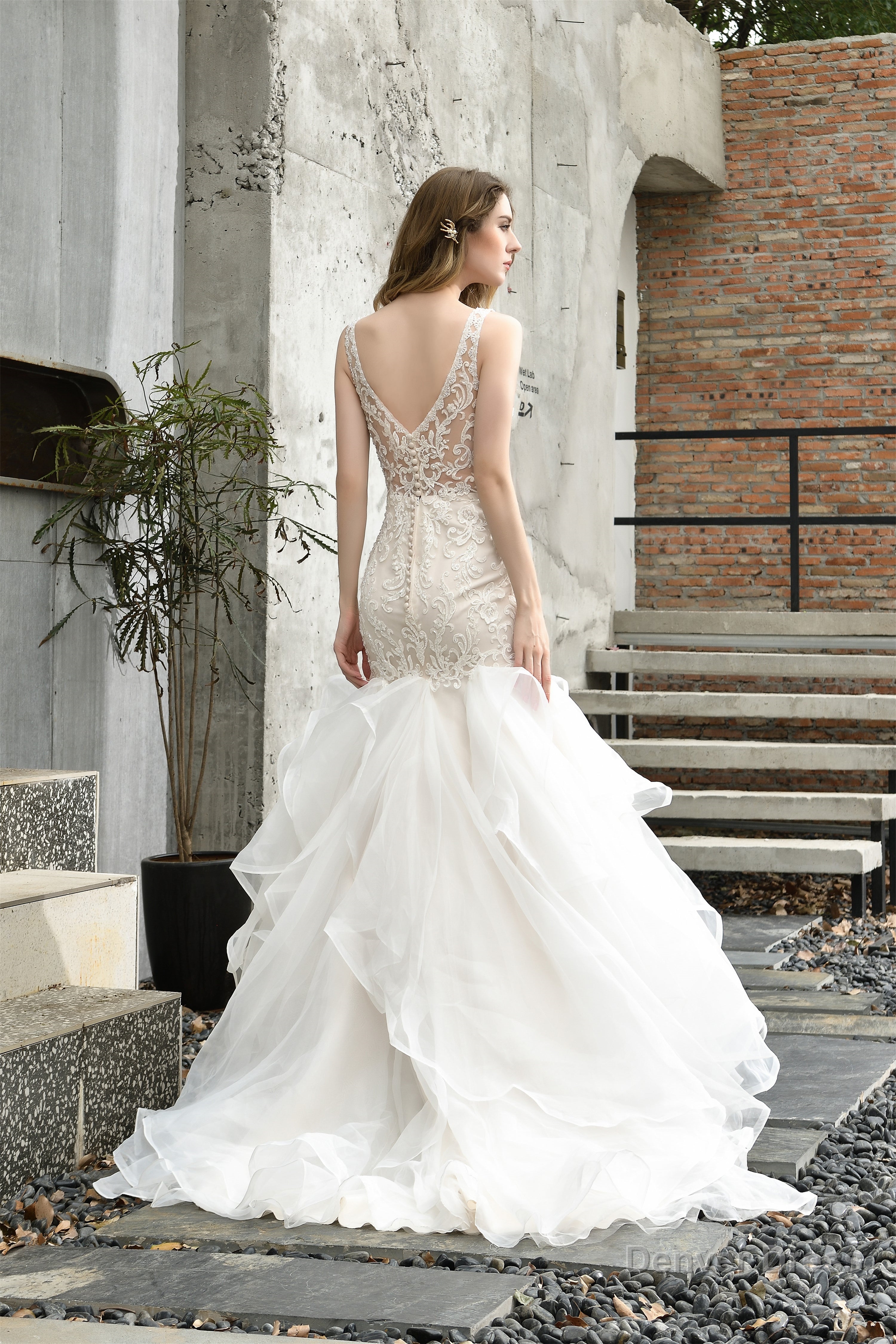 Mermaid Sleeveless V Neck Wedding Dresses Sweep Train Ruffles Beaded