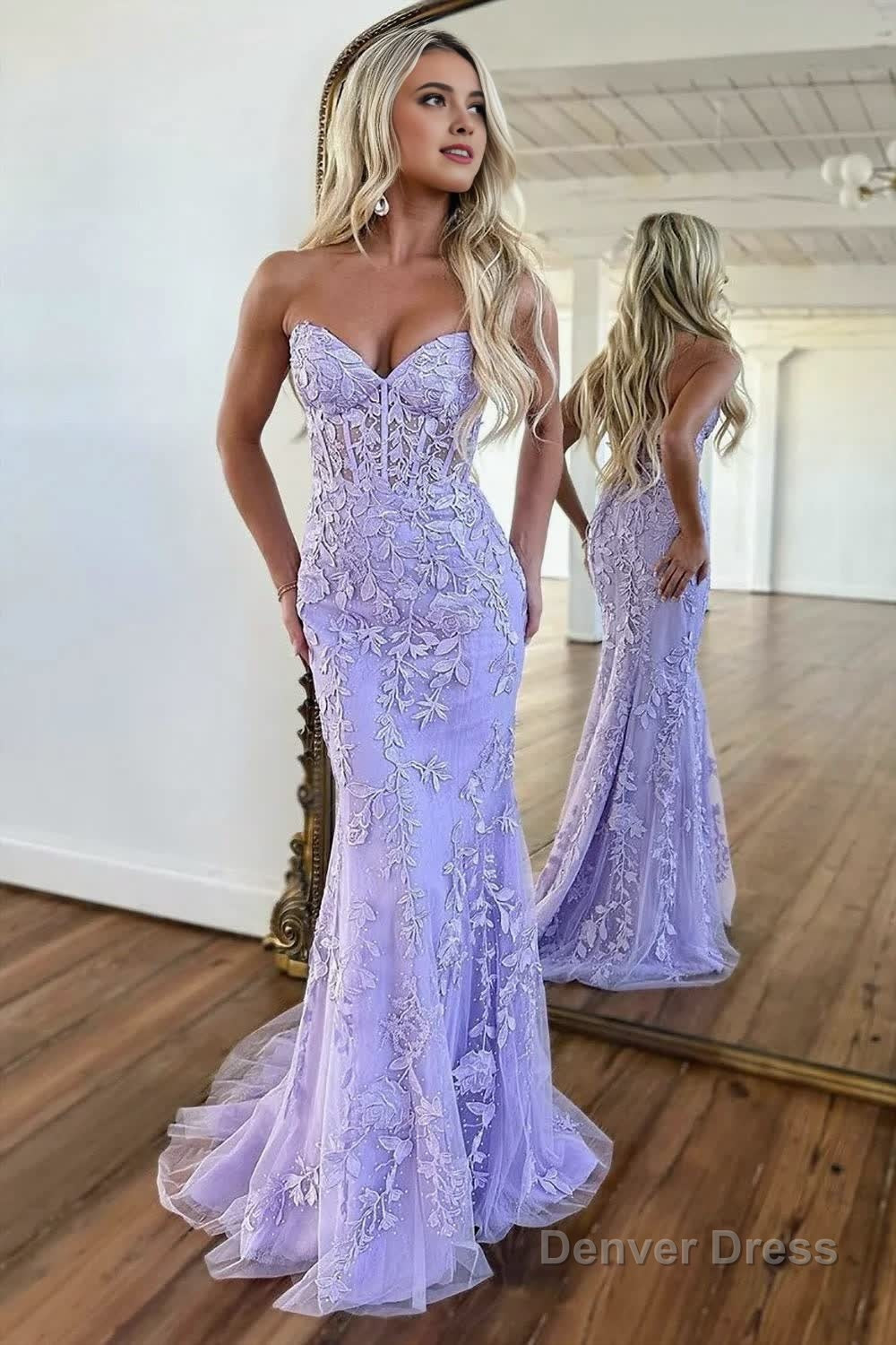 Mermaid Strapless Lace Prom Dresses With Appliques
