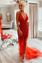 Mermaid V Neck Red Long Prom Dresses with Embroidery