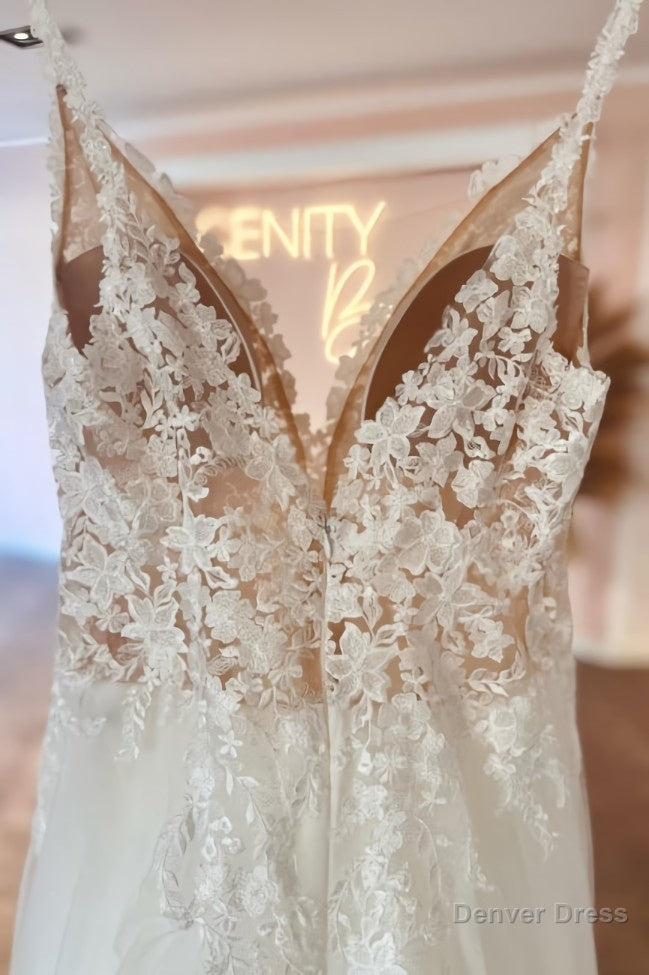 Modern Sweetheart Long V Neck Sleeveless Lace Wedding Dresses Online