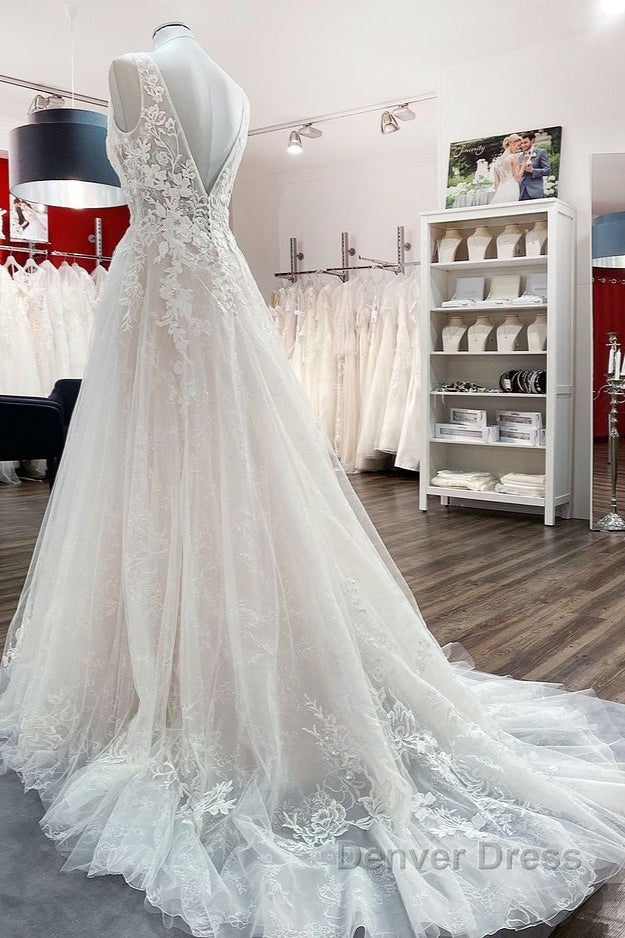 Modest Long A-line V-neck Open Back Tulle Wedding Dresses with Appliques Lace