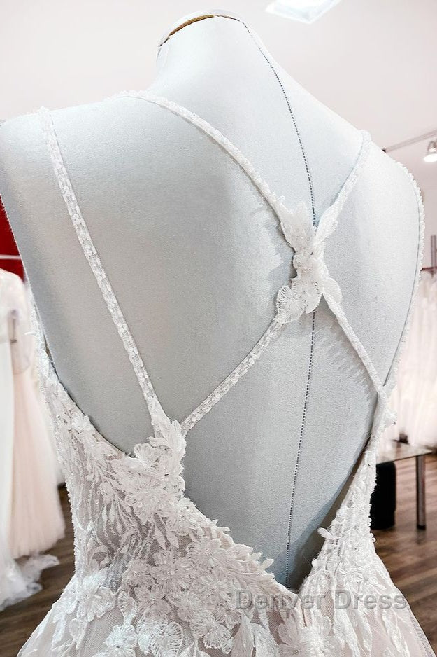 Modest Long Princess V Neck Tulle Spaghetti Straps Wedding Dresses with Lace