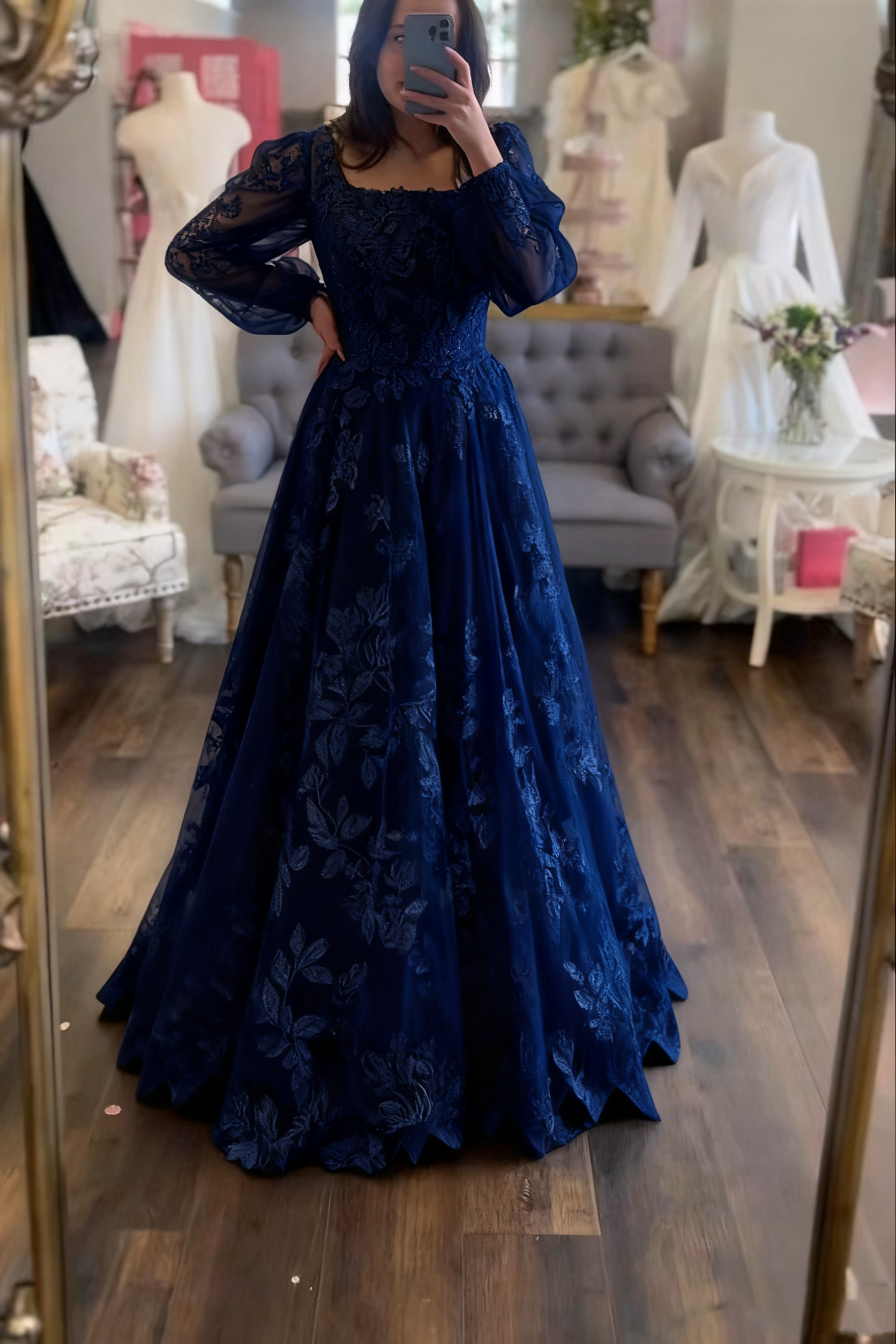 Modest Wedding Dress Long Sleeve Lace Applique Classic A-Line Wedding Dresses