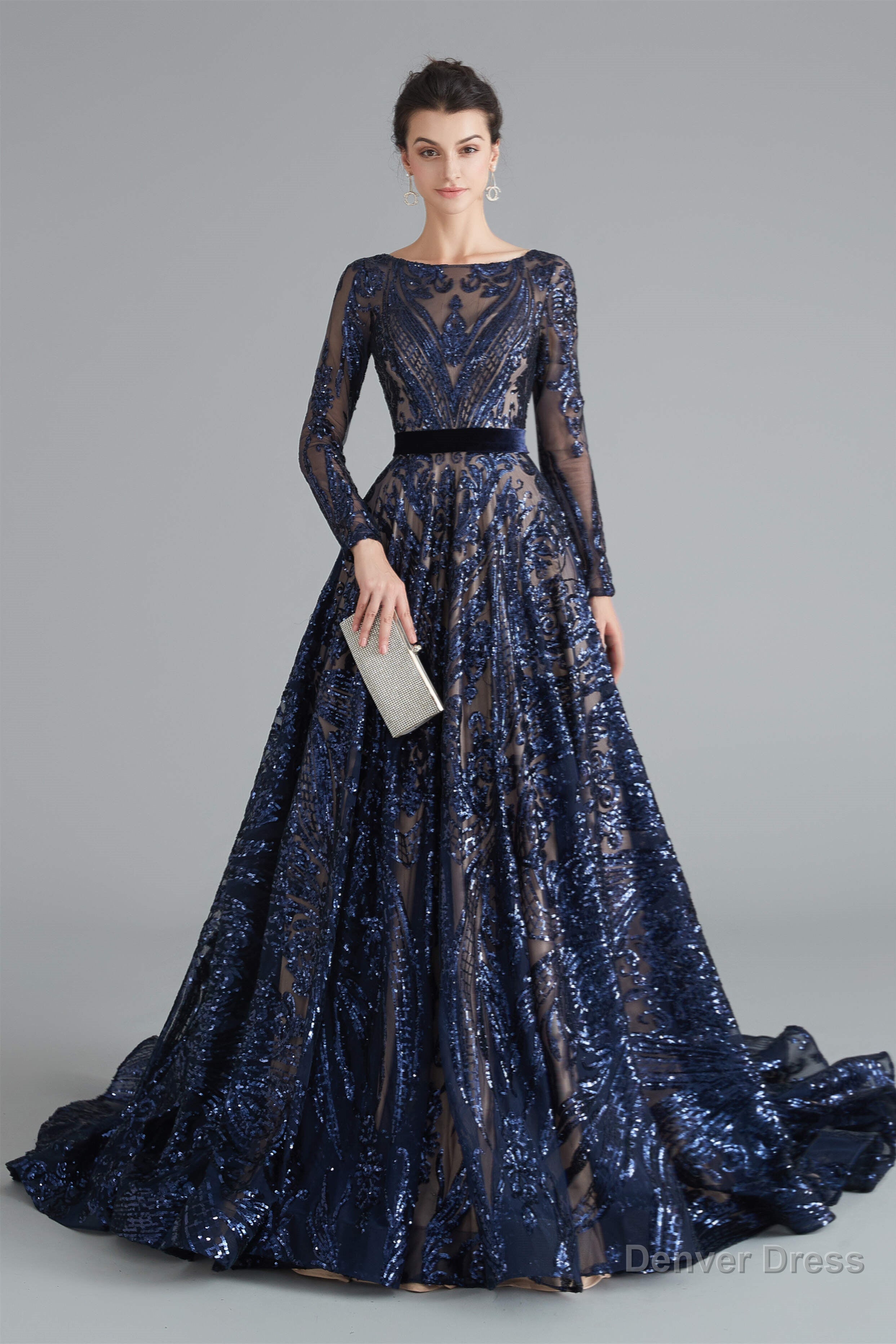 A Line Luxury Sequins Long Sleeve Backless Prom Dresses