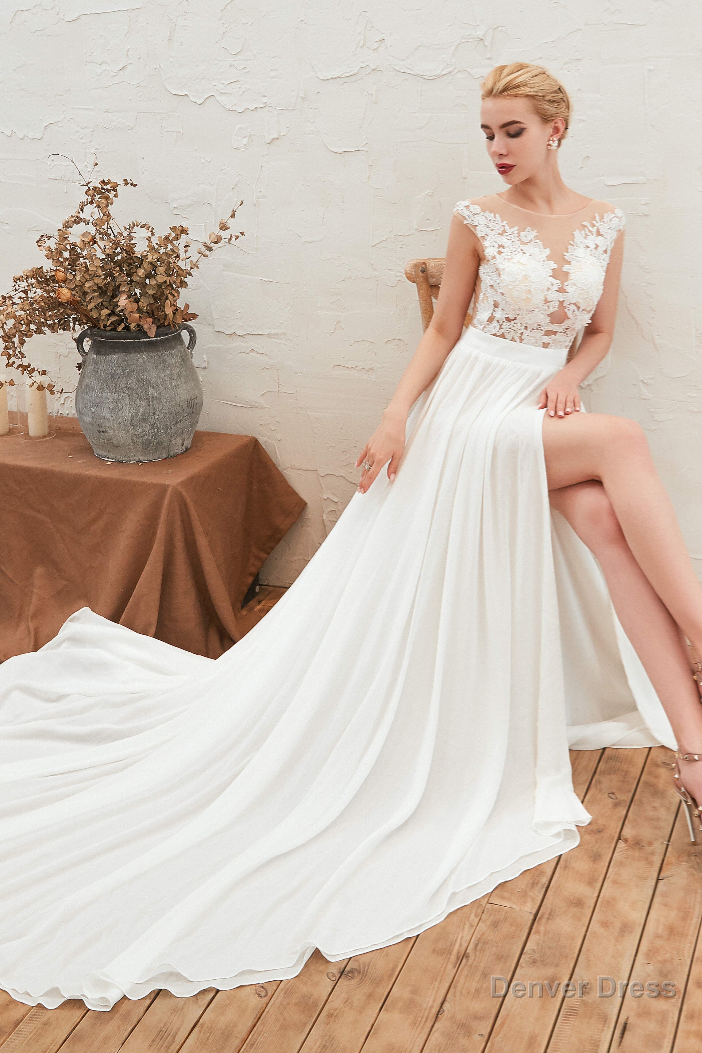Neck Lace Top White Wedding Dresses with Slit Secondary image