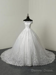 Off The Shoulder Ball Gown Wedding Dresses Short Sleeve Lace Applique Tulle Bridal Dress