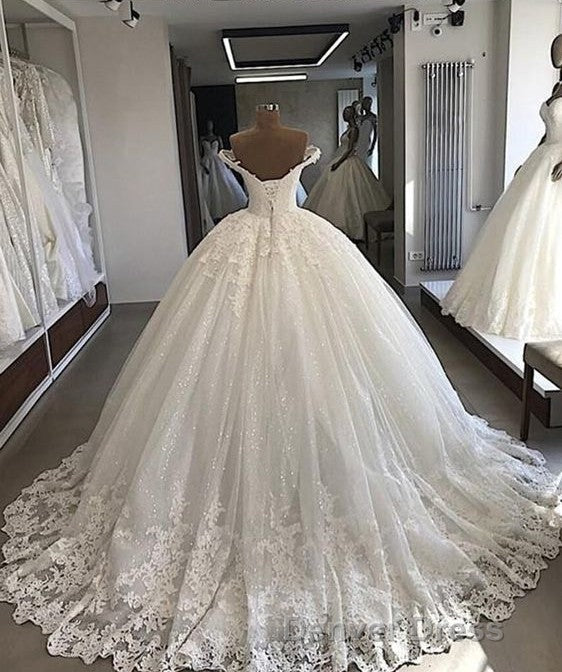 Off the shoulder Lace Ball Gown Tulle Prom Bridal Gown Secondary image