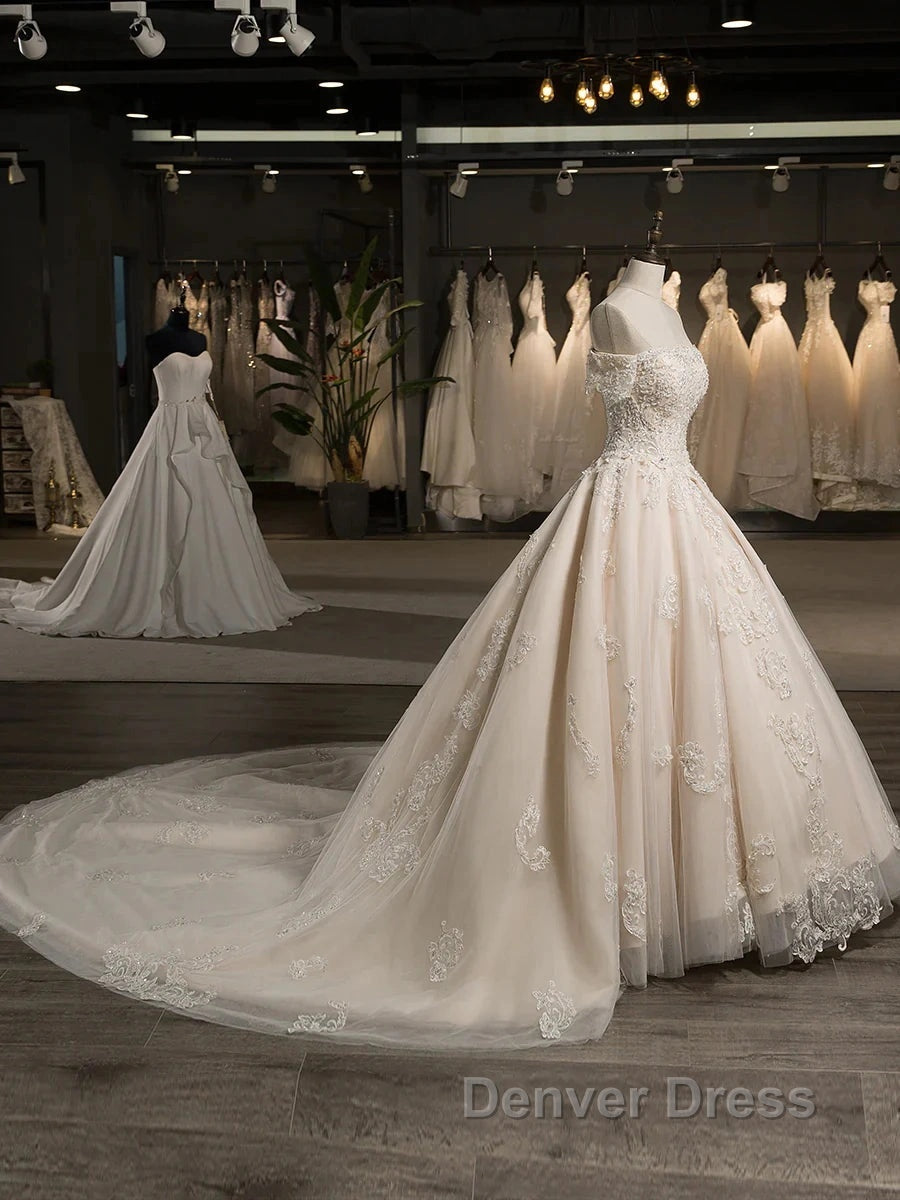 Off The Shoulder Short Sleeves Tulle Applique With Beading Court Train Ball Gowns Wedding Dresses
