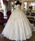 Organza And Tulle Sweetheart Lace Appliques Ballgowns Wedding Dresses