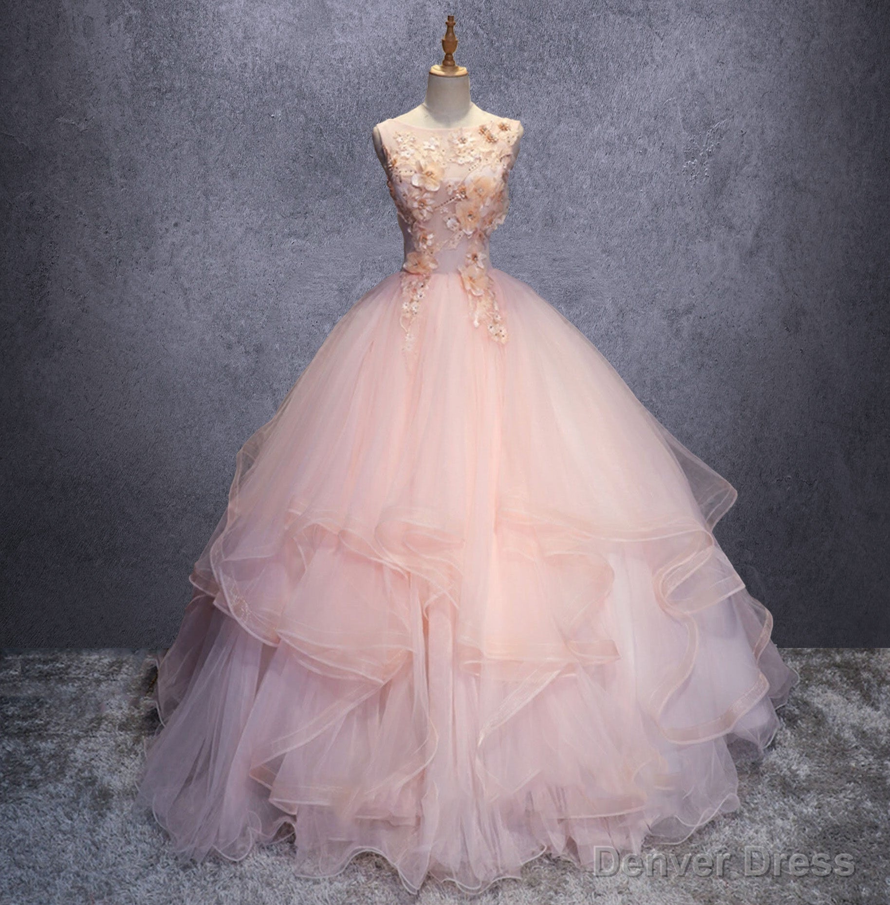 Pink Ball-Gown Organza Floor-Length Prom Dress with Appliqued Main image