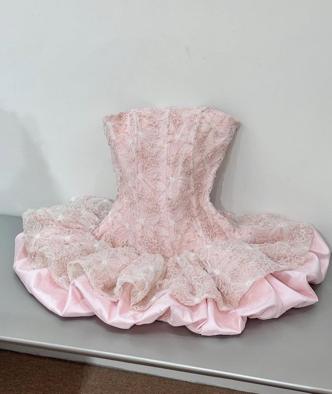 Pink Ball Gowns Strapless Satin Lace Short Homecoming Dresses 17Th Birthday Outfits Main image