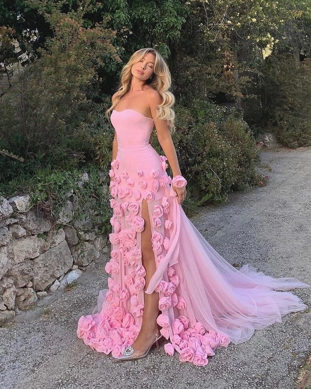 Elegant Pink Strapless 3D Flowers Tulle Mermaid Long Prom Dresses With Slit