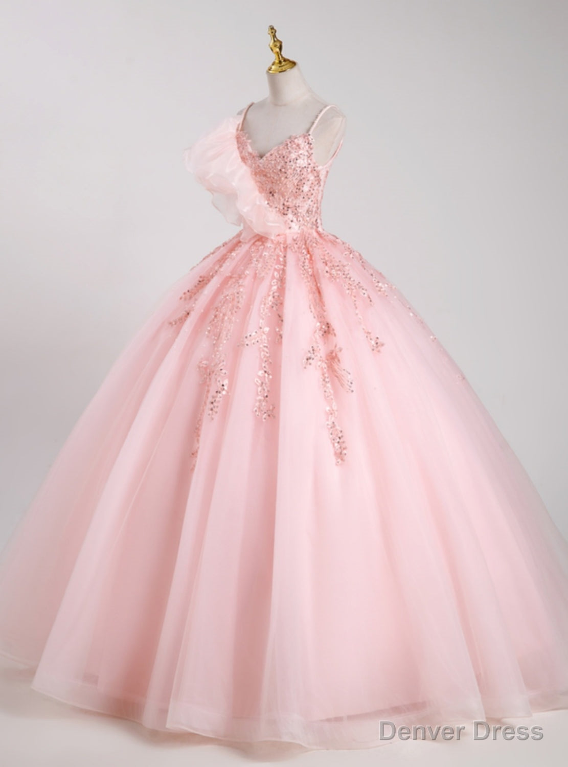 Pink Tulle Spaghetti Straps Sequins Beading Quinceanera Dresses Main image