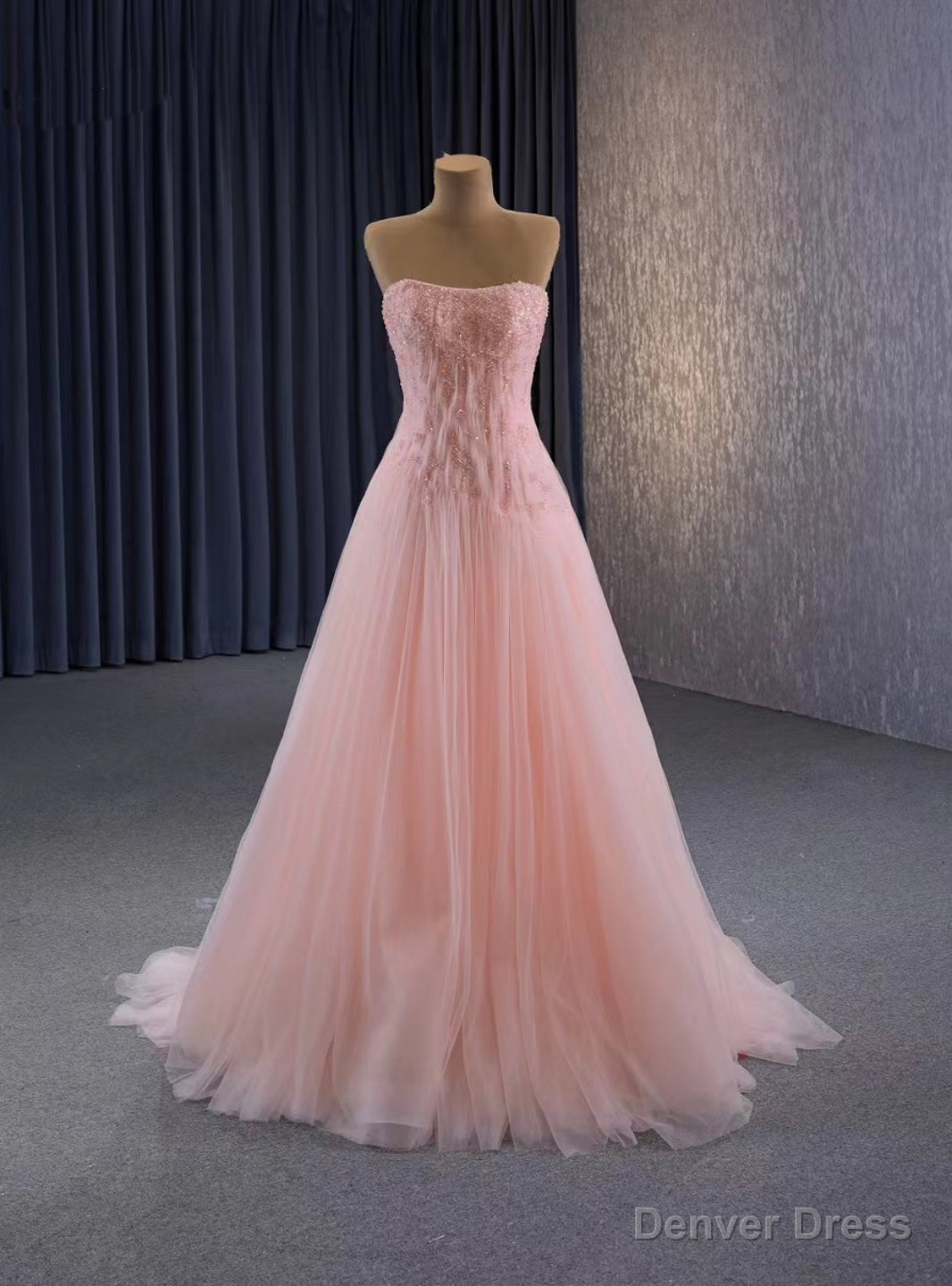 Pink Tulle Strapless Beading Prom Dresses