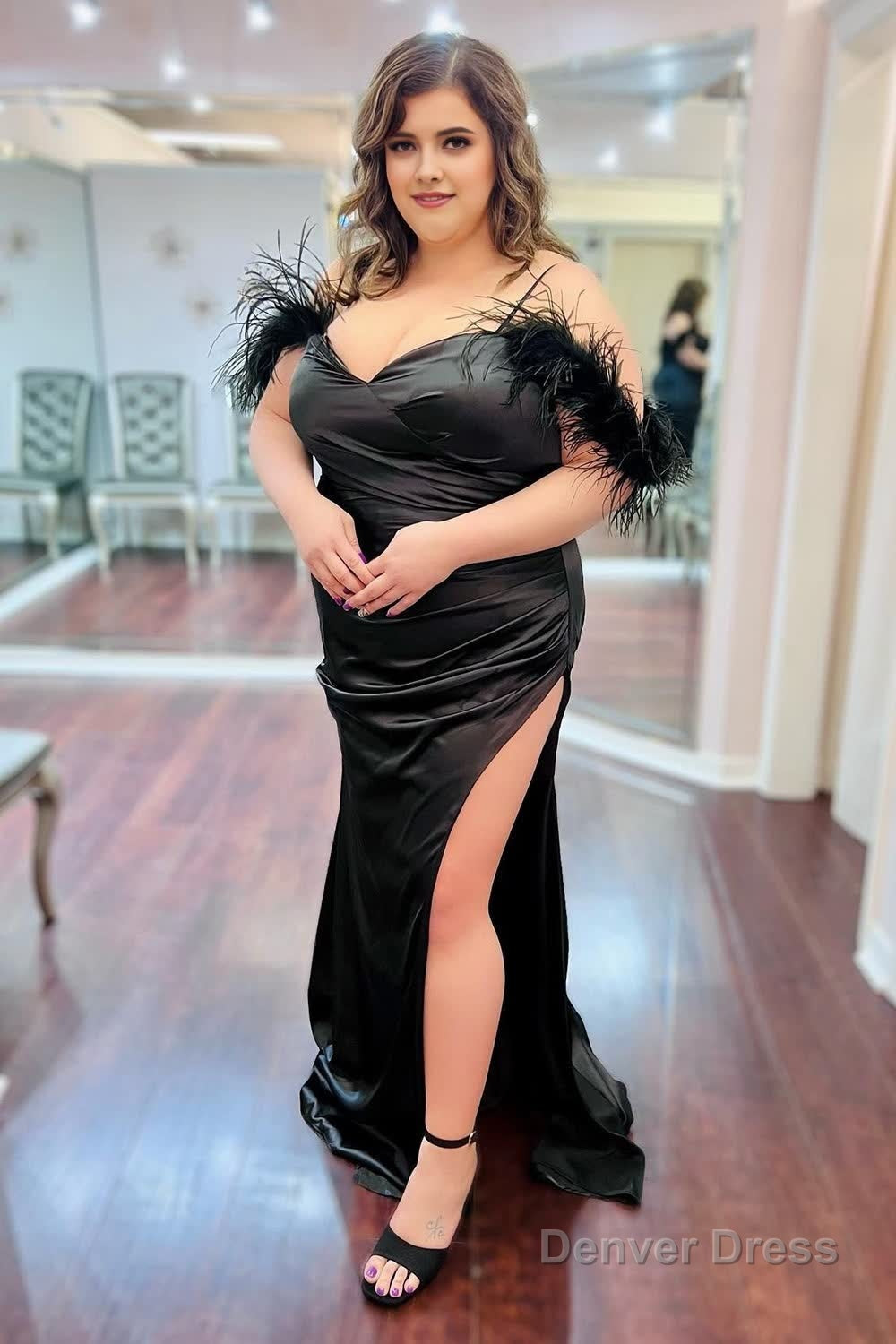 plus size mermaid black long prom dress with feathers