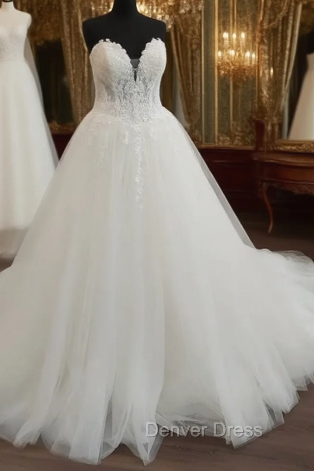 Plus Size Tulle Sweetheart Embroidery Wedding Dresses Main image