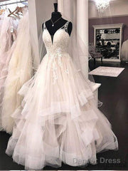 Popular V-Neck Spaghetti Straps Lace Tulle Ball Gown Wedding Dress.Db10016