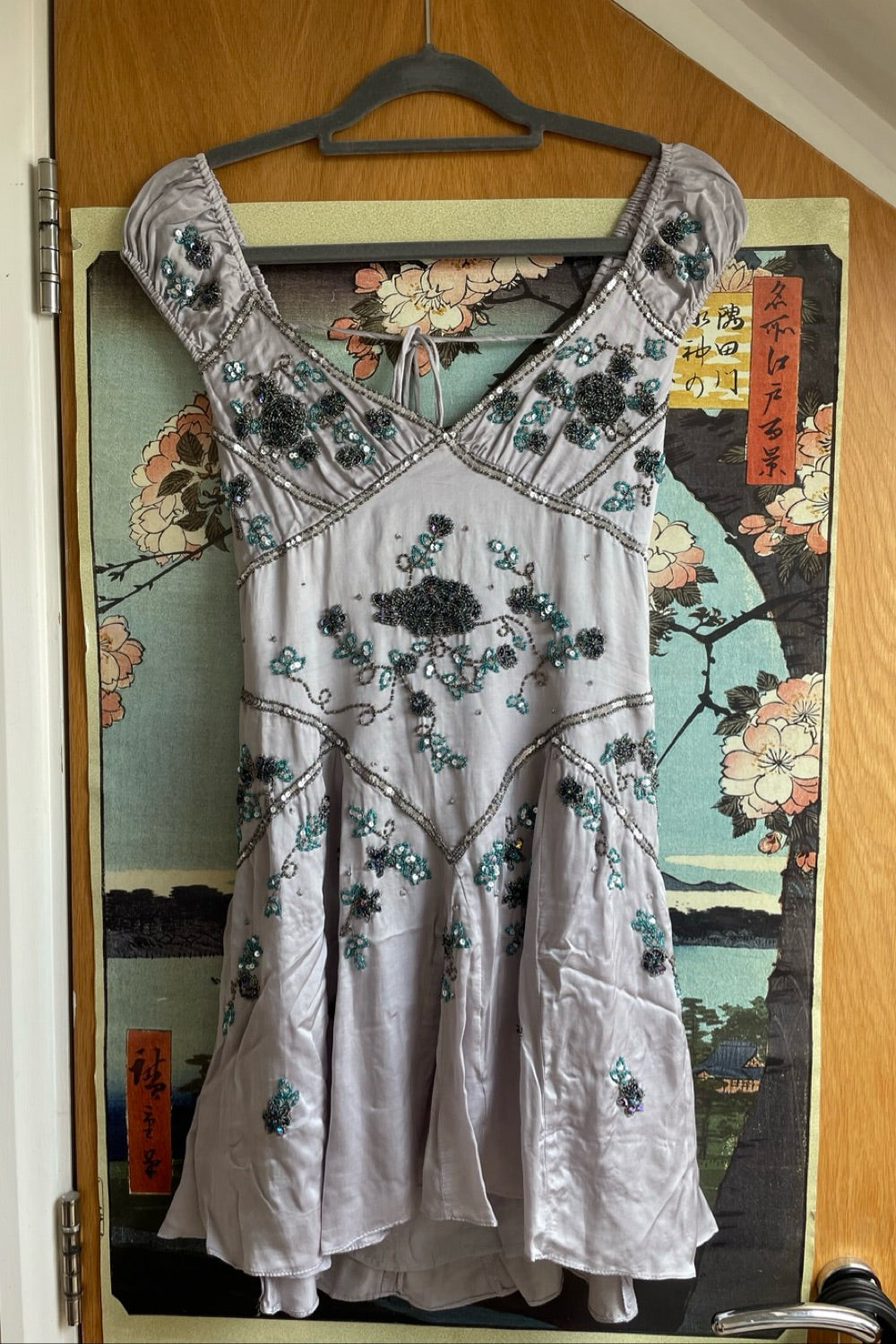 Pretty A Line V Neck Gray Chiffon Prom 8Th Grade Homecoming Dress Summer Middle School Hoco Dresses 18Th Birthday Outfits