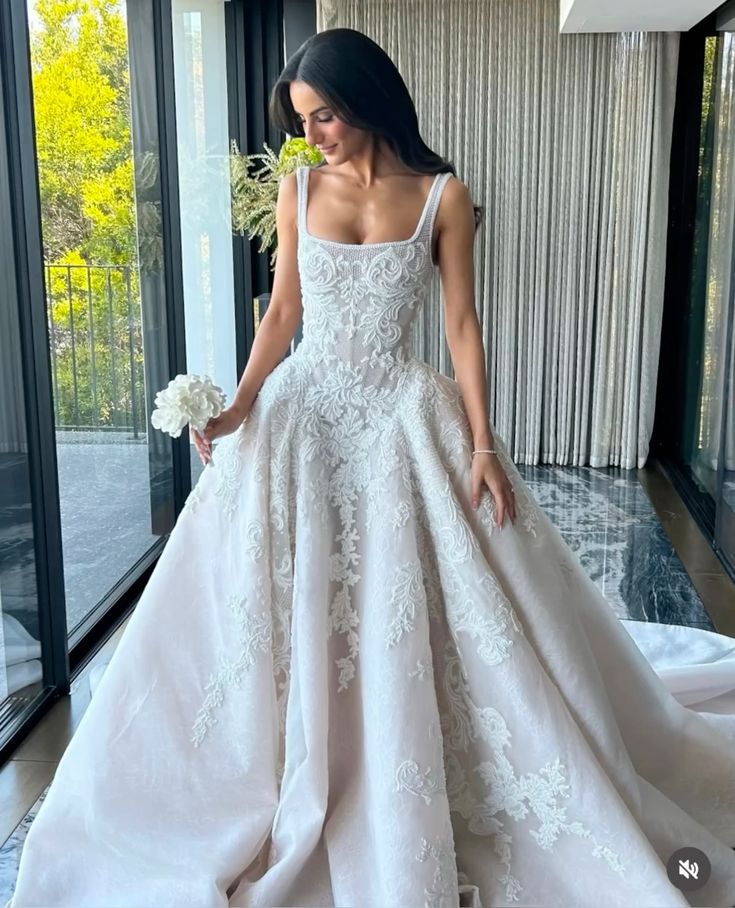 Pretty Wedding Dress Ball Gowns Square Neck Lace White Wedding Dresses Bridal Gown Secondary image