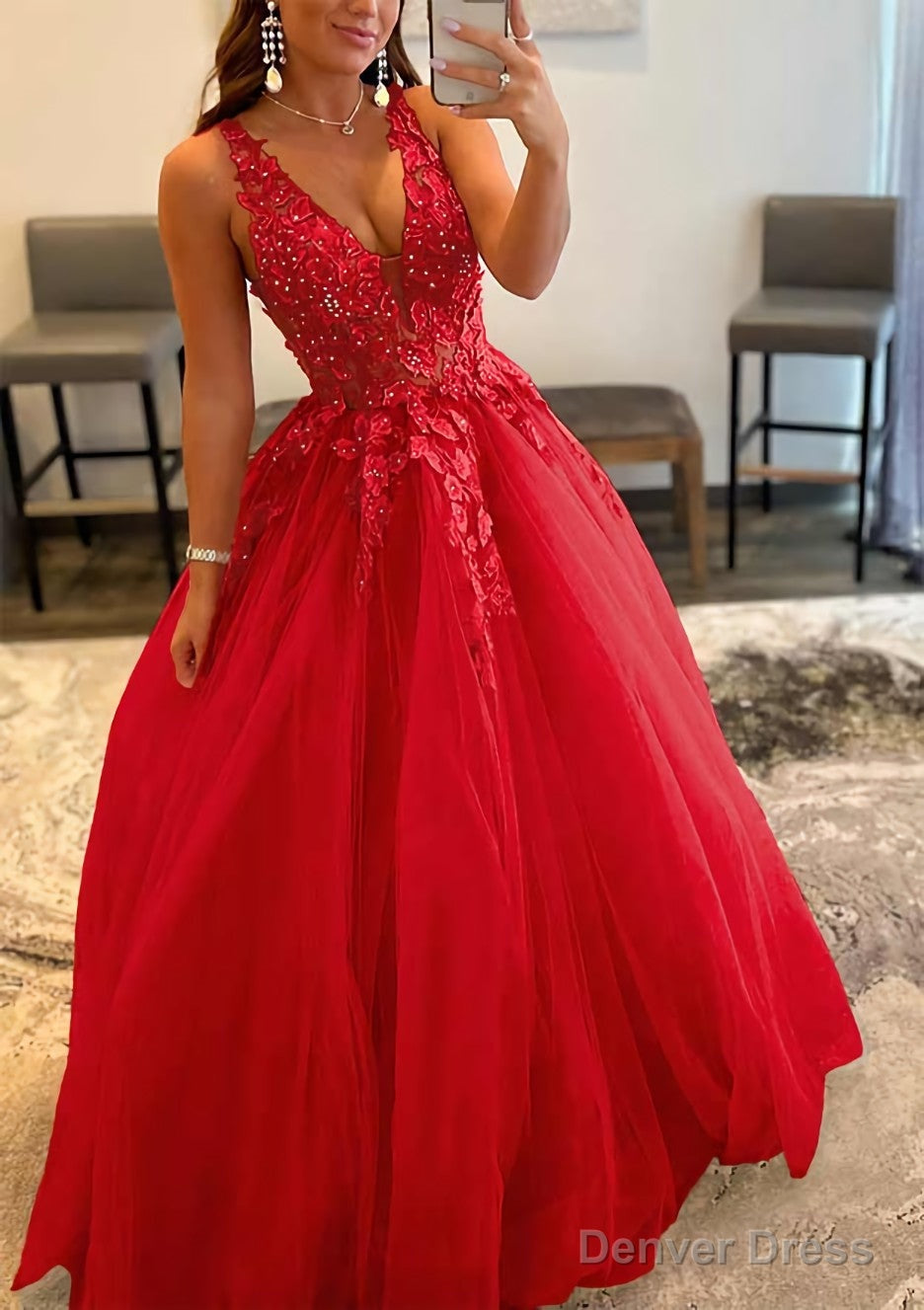 Princess A Line V Neck Sleeveless Sweep Train Tulle Prom Dresses With Appliqued Beading