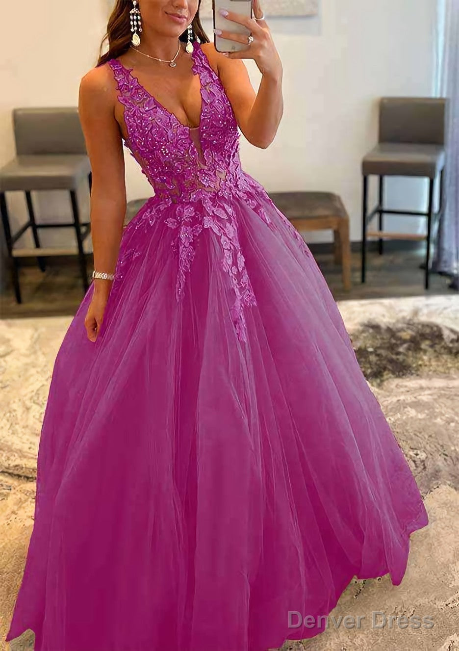 Princess A Line V Neck Sleeveless Sweep Train Tulle Prom Dresses With Appliqued Beading