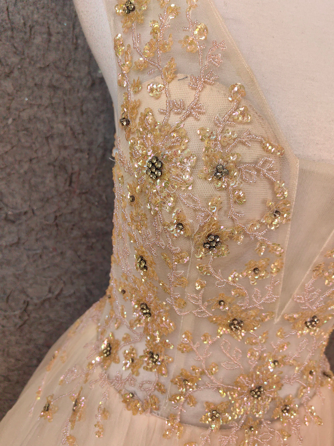 Princess Champagne A-Line V-Neck Sleeveless Sequin Beaded Tulle Long Prom Dresses Evening Dresses