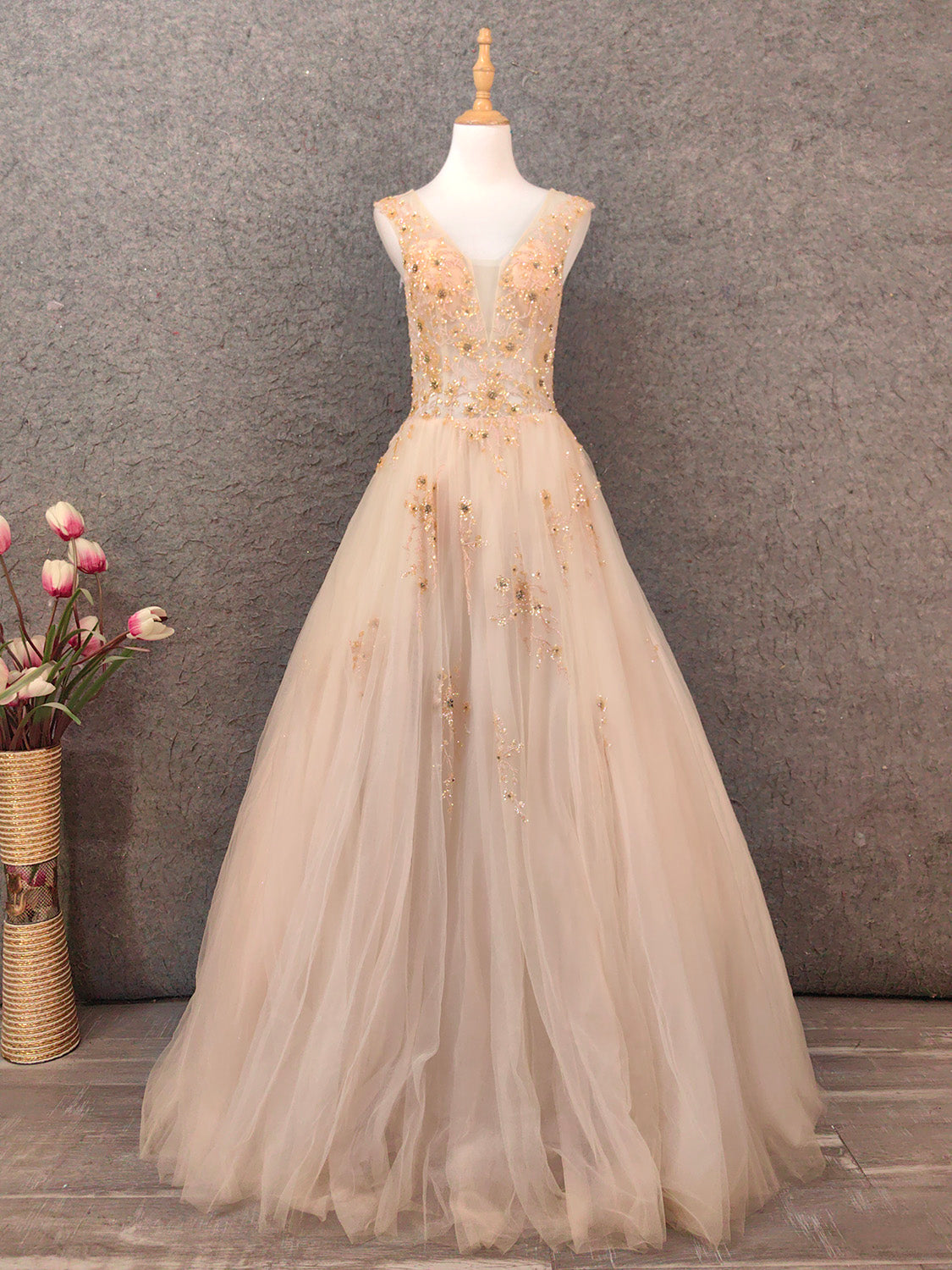 Princess Champagne A-Line V-Neck Sleeveless Sequin Beaded Tulle Long Prom Dresses Evening Dresses