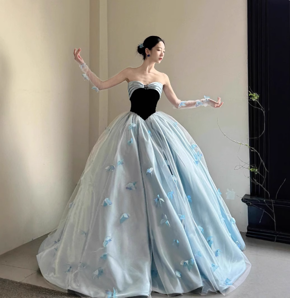 Princess Light Blue Sweetheart Neck 3D Butterfly Embellished Tulle Satin Long Prom Dresses Evening Dresses