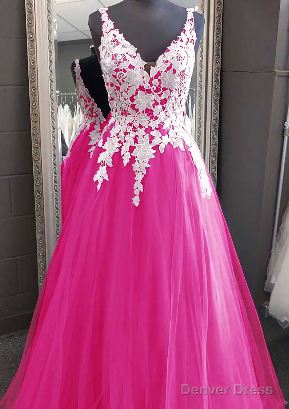 Princess V Neck Long Floor Length Tulle Prom Dresses With Appliqued Lace