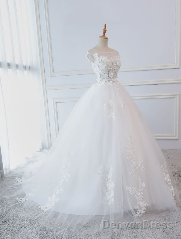 Princess Wedding Dresses Ball Gown Lace Flowers Applique Sleeveless Bridal Gown With Train