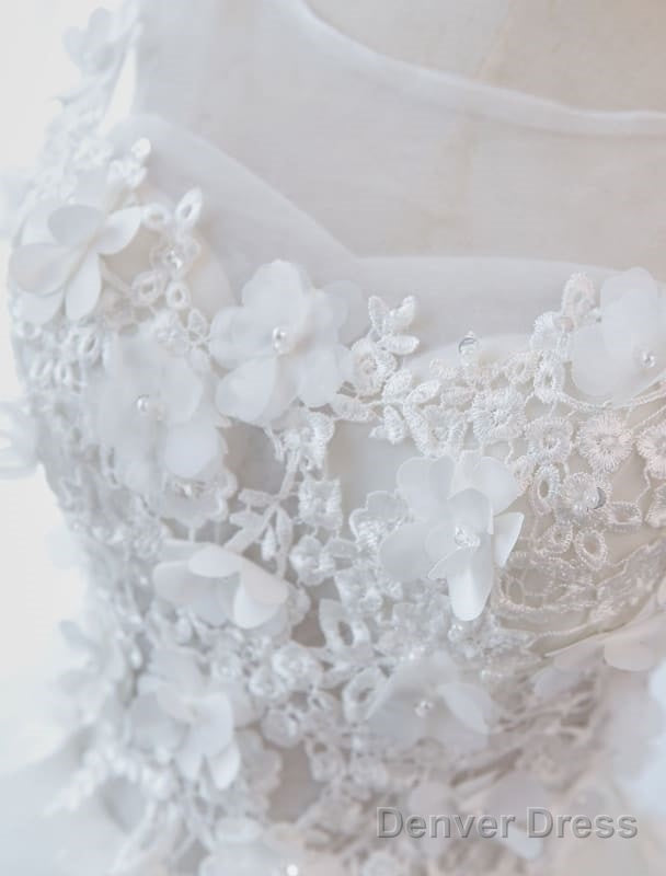 Princess Wedding Dresses Ball Gown Lace Flowers Applique Sleeveless Bridal Gown With Train