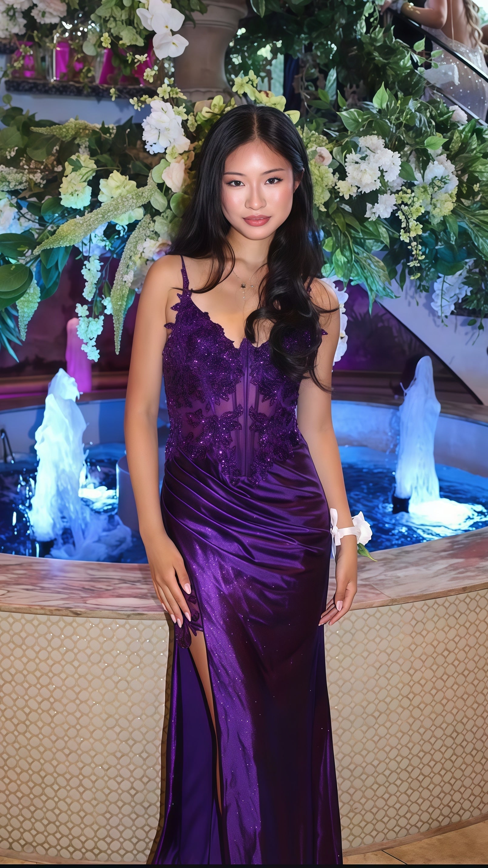 Purple V-Neck Appliques Lace Prom Dresses With Side Slit Main image