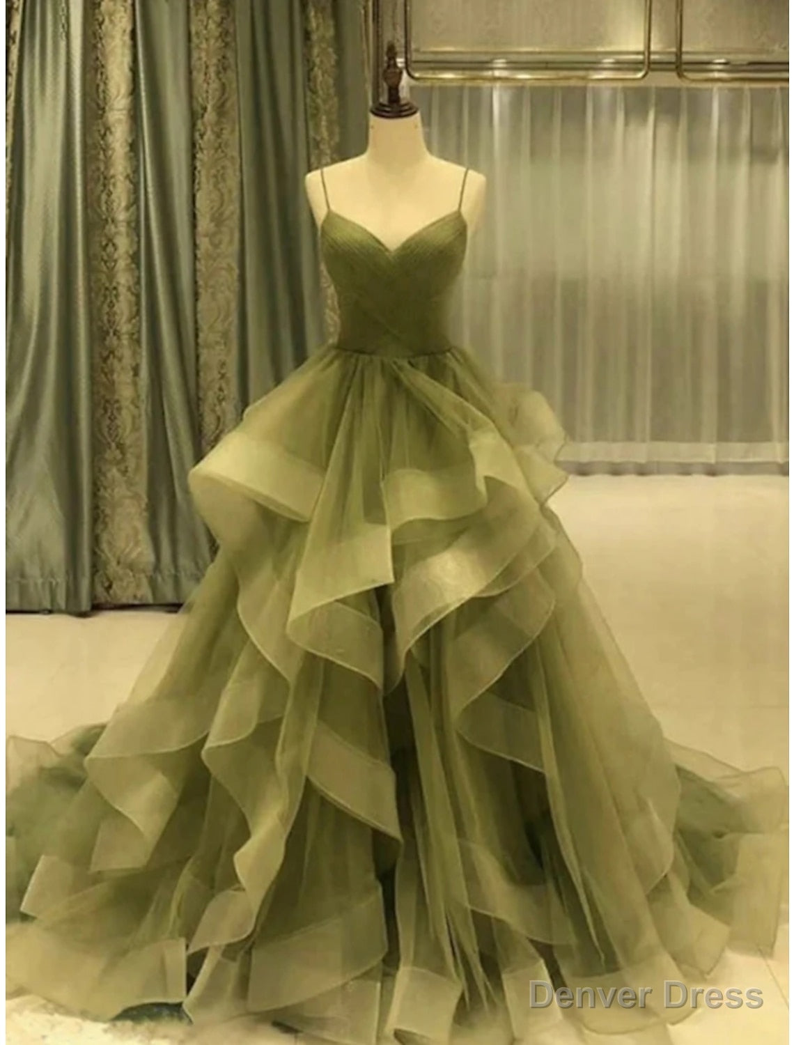 A Line Prom Dress Elegant Dress Prom Court Train Sleeveless Spaghetti Strap Tulle with Pleats Ruffles Masquerade Dresses