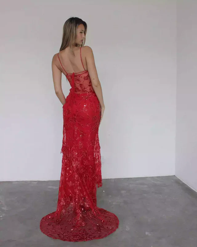 Red Spaghetti Straps Lace Beading Gorgeous Mermaid Prom Dresses