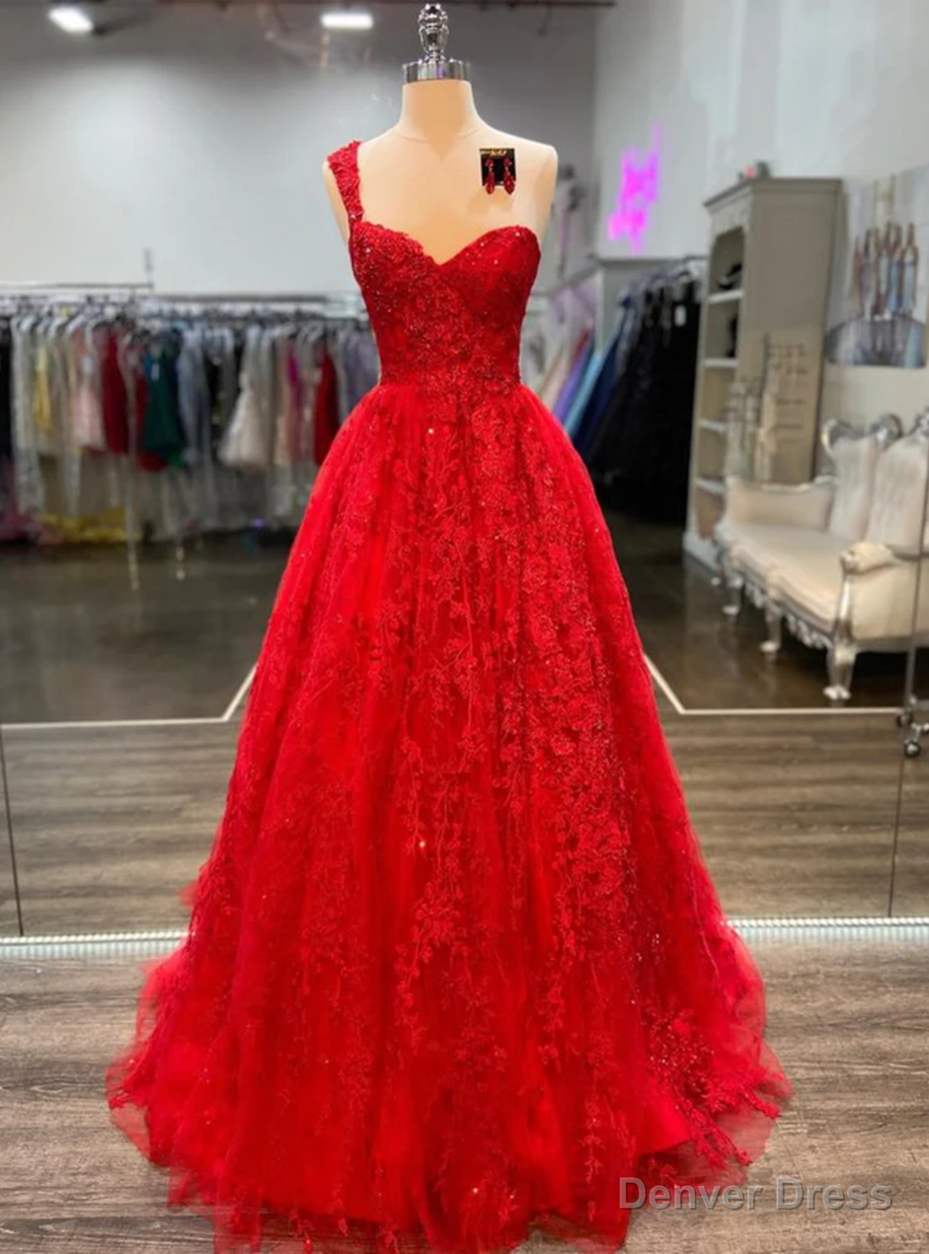 Red Tulle One Shoulder Appliques Prom Dresses Main image