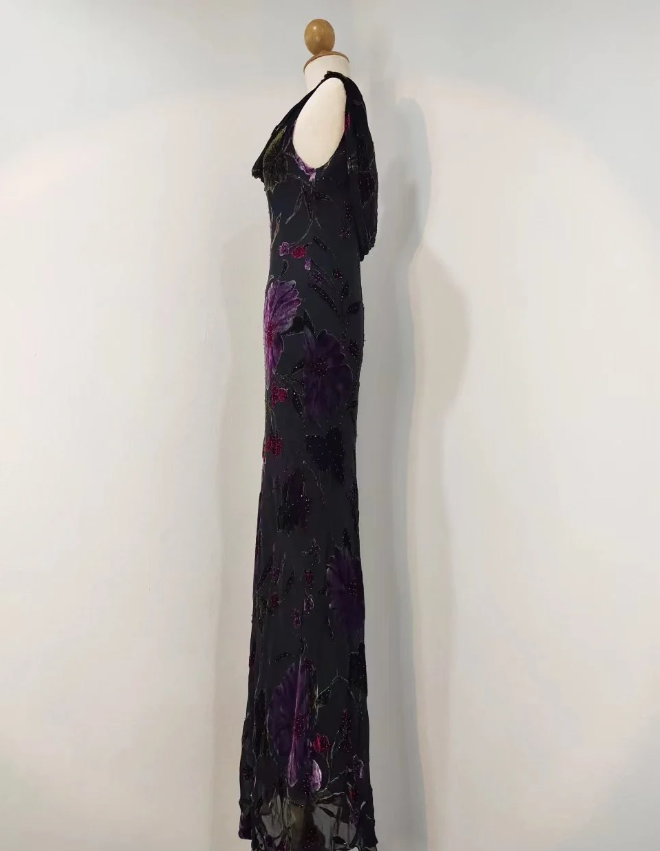 Retro Black Mermaid Neckline Embroidered Floral Backless Chiffon Long Prom Dresses Evening Dresses