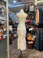 Retro Elegant White Mermaid Strapless Pleated Satin Long Prom Dresses Evening Dresses