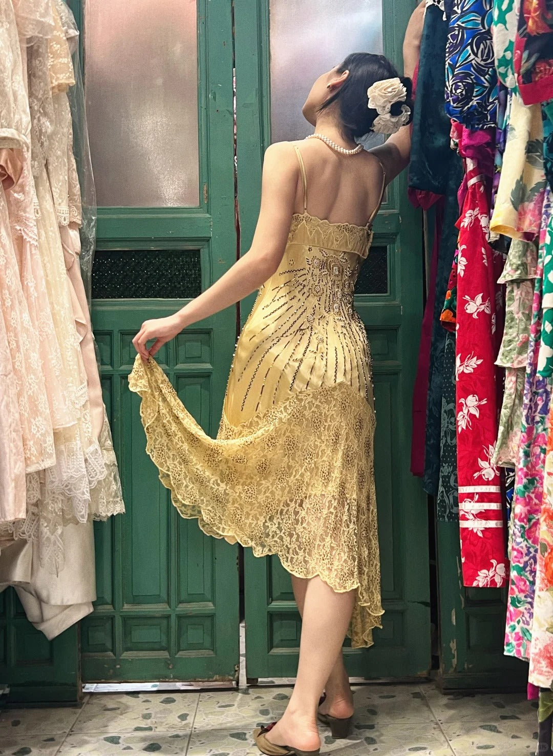 Retro Yellow Irregular Deep V Halter Lace Satin Prom Dresses Evening Dresses