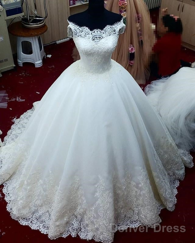 Romantic Lace V-Neck Off The Shoulder Ball Gown Wedding Dresses Main image