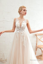 Round Neckline Sleeveless A Line Lace Up Sweep Train Lace Appliques Wedding Dresses